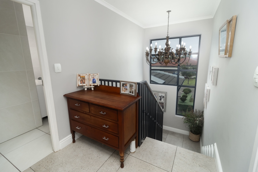3 Bedroom Property for Sale in Protea Heights Western Cape